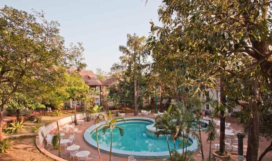 R Wood Resort Matheran Zewnętrze zdjęcie