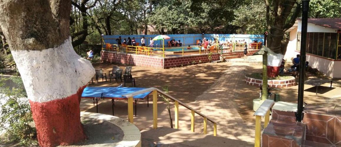 R Wood Resort Matheran Zewnętrze zdjęcie